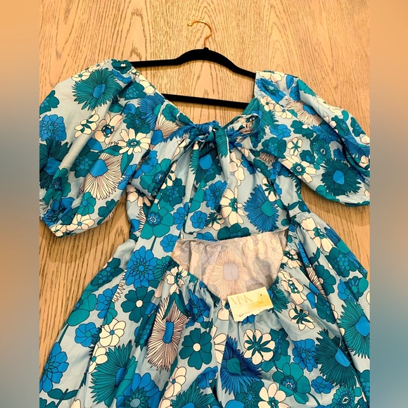 NWT Sunday Up Floral Dress With Back Tie Cutout - Picture 12 of 12